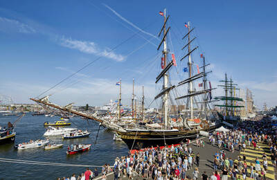 sail-amsterdam-2015-stadamsterdam-header-1900x1235